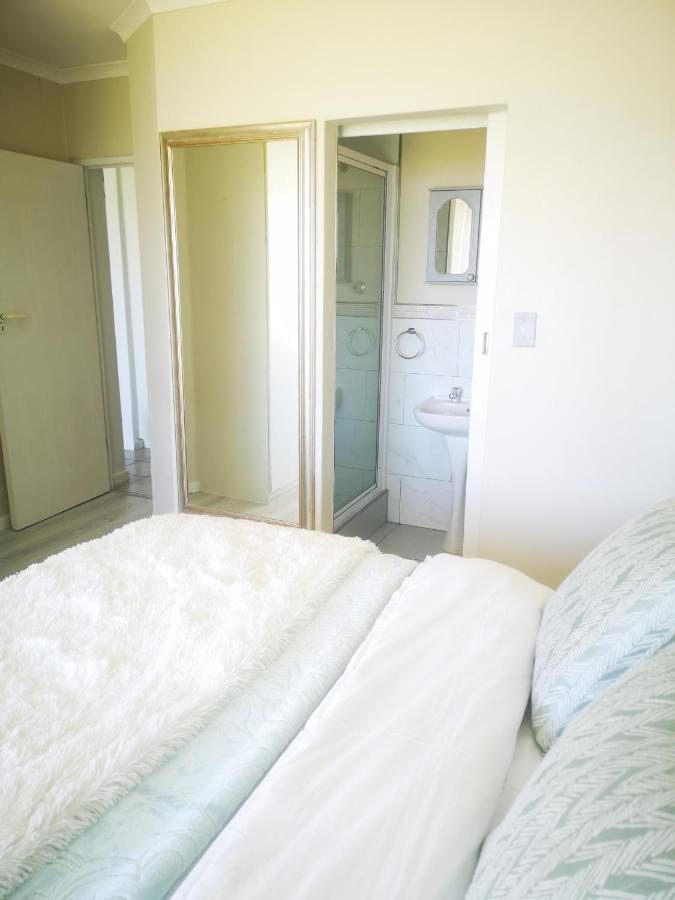 Cape Town Family Beachfront Apartment Leisure Bay 외부 사진
