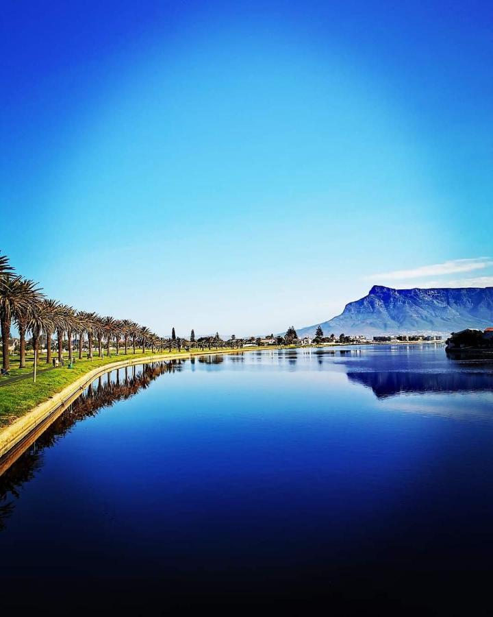 Cape Town Family Beachfront Apartment Leisure Bay 외부 사진